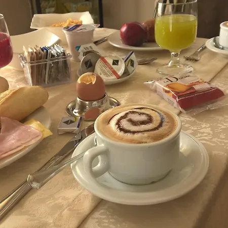 La Mimosa 3*