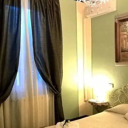 La Mimosa 2*