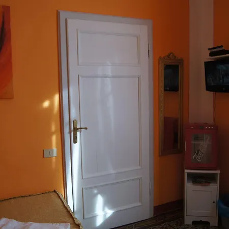 Bed & Breakfast La Mimosa 2*