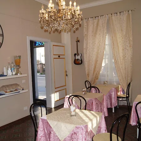 La Mimosa Bed & Breakfast 4*