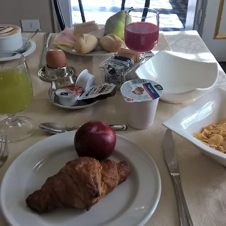 La Mimosa Couette-café 4*