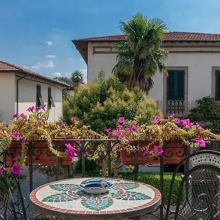 Bed & Breakfast La Mimosa 2*